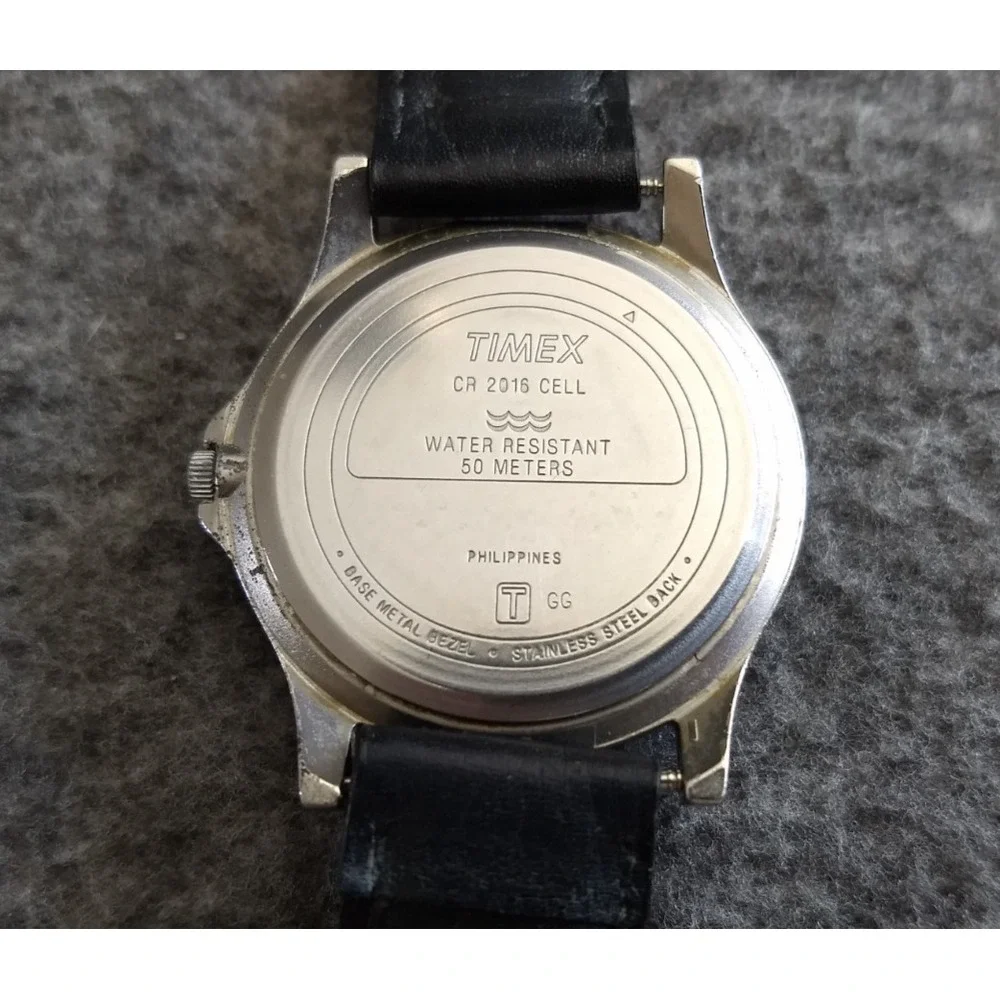Timex Indiglo Expedition Watch White Dial Stainless Back Red Second Hand‎ Date